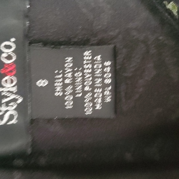 Dress - Picture 3 of 3